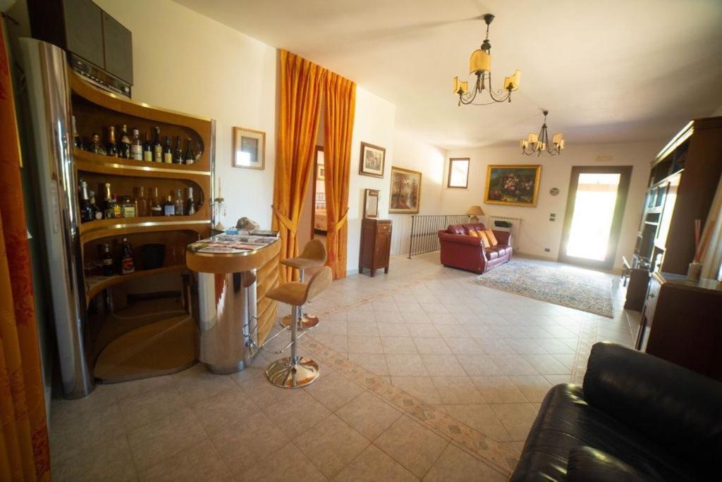 Villa Patrizia-Luxury Villa Mottola Extérieur photo