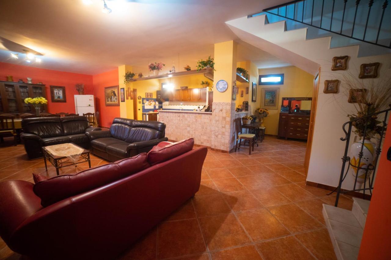 Villa Patrizia-Luxury Villa Mottola Extérieur photo
