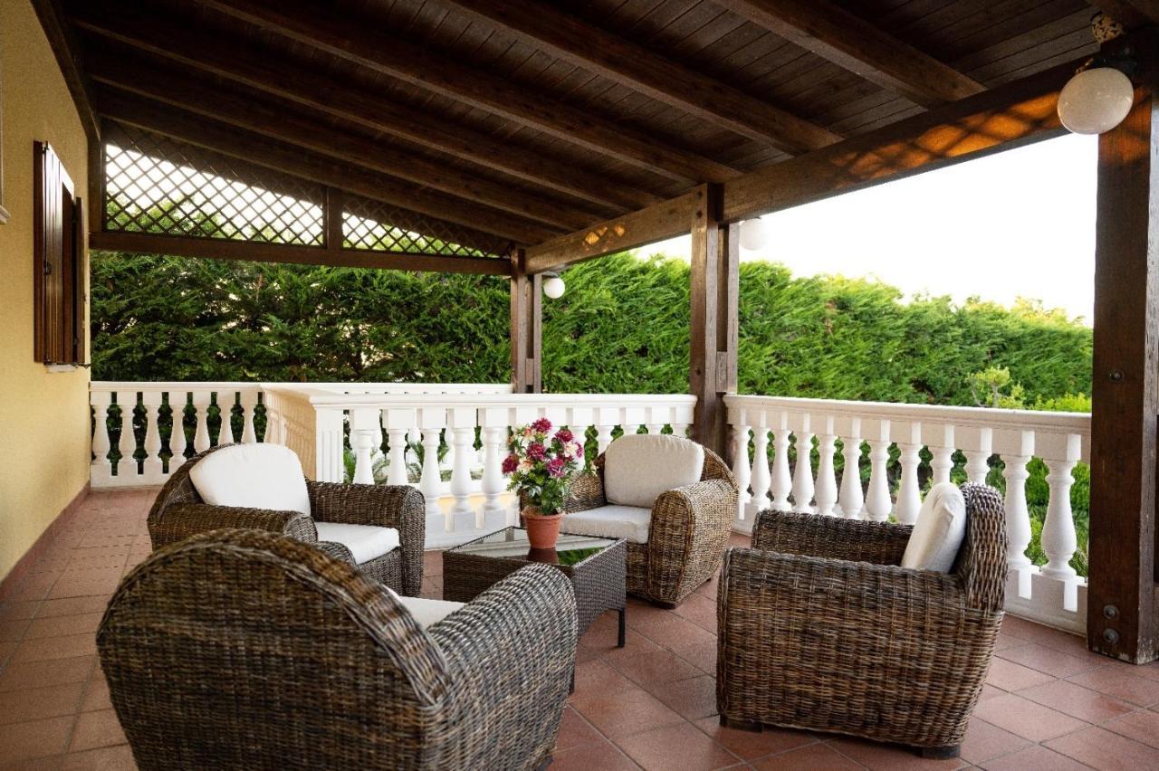 Villa Patrizia-Luxury Villa Mottola Extérieur photo